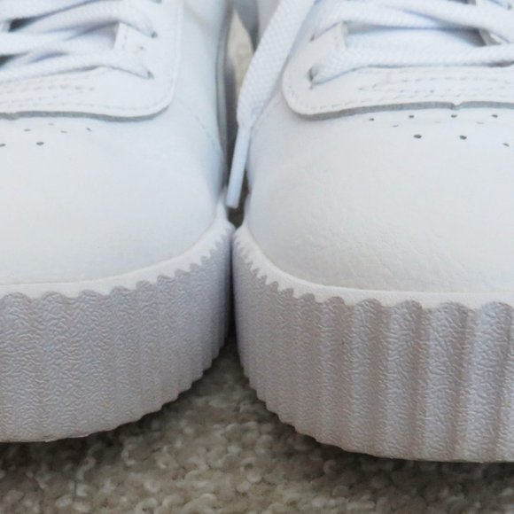 Like New Puma White Leather Carina Sneaker w/ Silver - 8 M - Picture 3 of 10